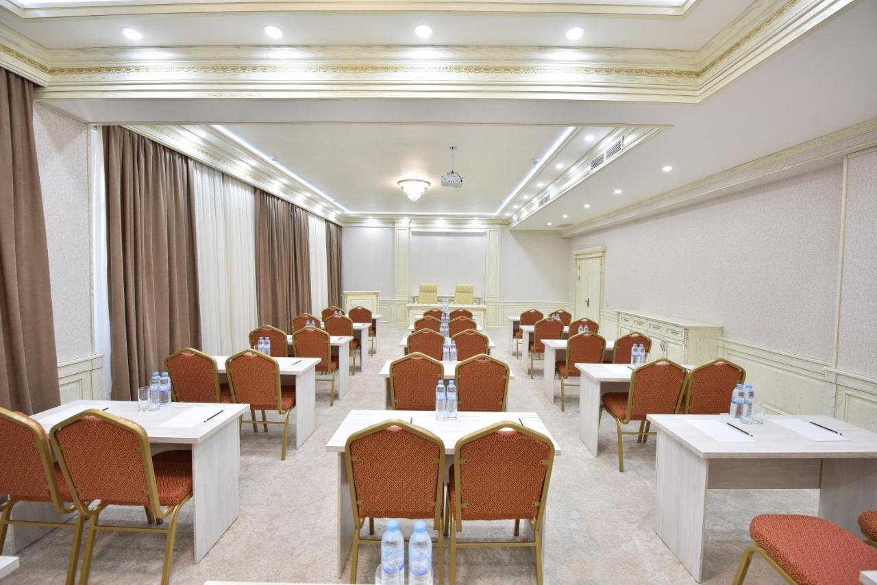 Qushbegi Plaza Hotel Tashkent Ngoại thất bức ảnh